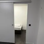 Airport דירה *