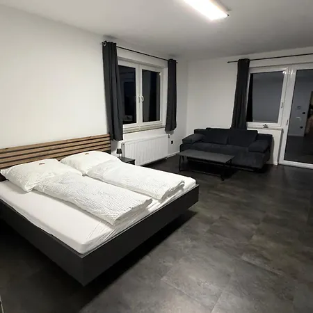 Apartamento Airport Rauchenwarth